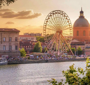 Maija svētki Tulūzā ar FlyMeAway